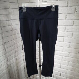 Kirkland Ladies Size Medium Navy w/ Silver Insert Capri Leggings